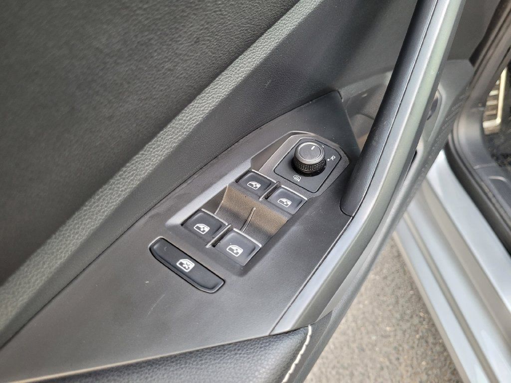 Used 2023 Volkswagen Jetta Sport FWD image 26