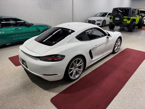 Used 2019 Porsche 718 Cayman S RWD image 14