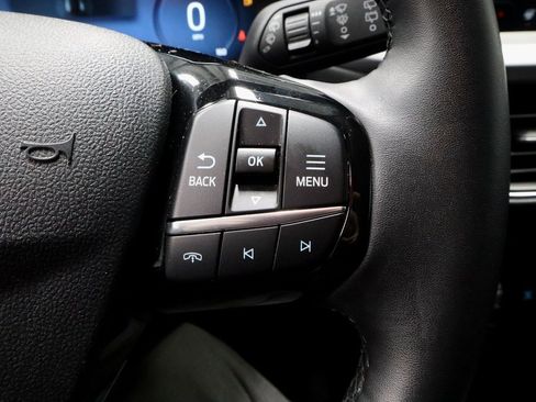 Certified 2024 Ford Escape Platinum image 30