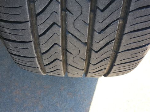 Used 2020 Volkswagen Tiguan SE w/ Panoramic Sunroof Package image 15