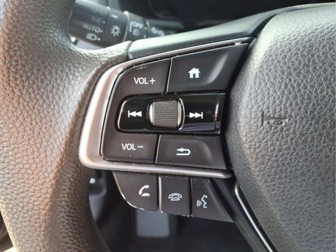 Used 2019 Honda Accord EX image 12