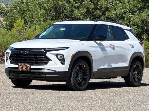 New 2026 Chevrolet TrailBlazer LT w/ Convenience Package FWD image 8