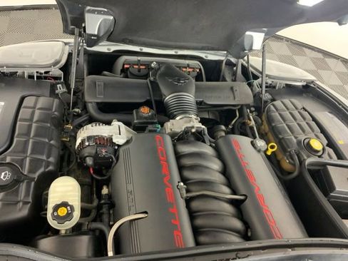 Used 2003 Chevrolet Corvette Coupe w/ Preferred Equipment Group image 22