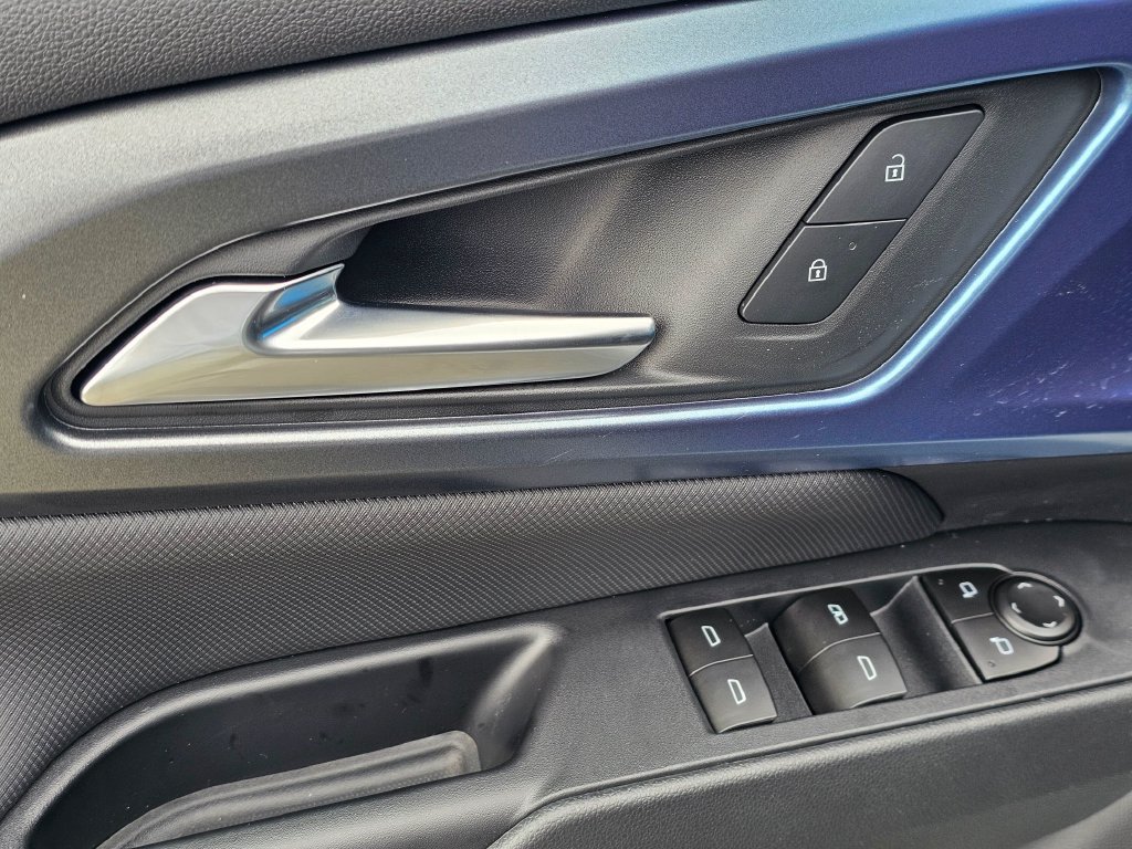 New 2026 Chevrolet Equinox EV LT AWD/4WD image 21