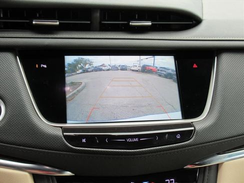 Used 2019 Cadillac XT5 Base image 22