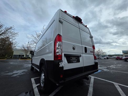 Used 2021 RAM ProMaster 1500 w/ Convenience Group image 11