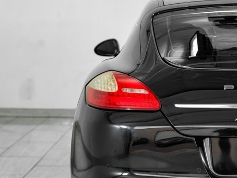 Used 2010 Porsche Panamera Turbo image 52