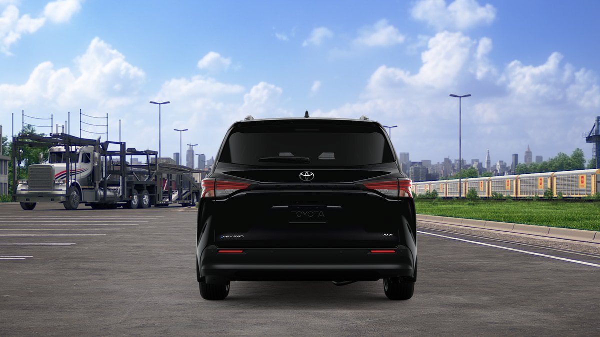 New 2026 Toyota Sienna XLE AWD/4WD image 8