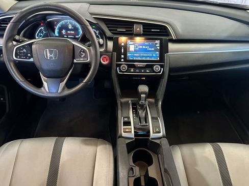 Used 2018 Honda Civic EX image 4