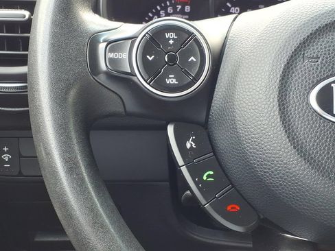 Used 2019 Kia Soul + FWD image 11
