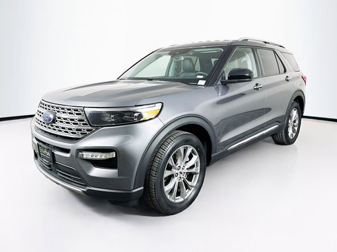 Used 2023 Ford Explorer Limited image 3