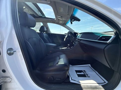 Used 2020 Kia Optima Premium FWD image 26