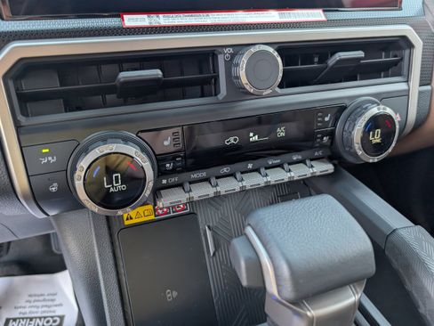 New 2025 Toyota 4Runner Limited image 16