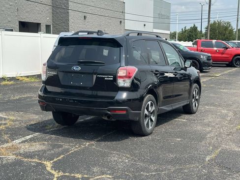 Used 2017 Subaru Forester 2.5i Premium AWD/4WD image 4