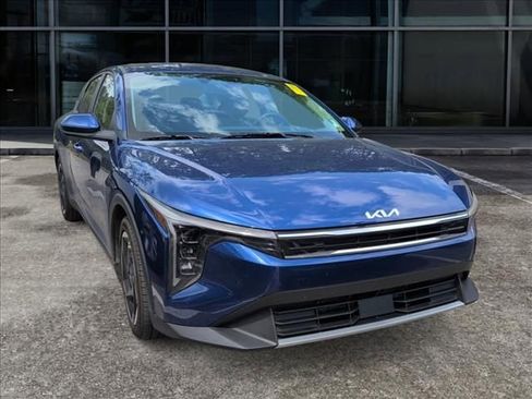 Used 2025 Kia K4 EX FWD image 2