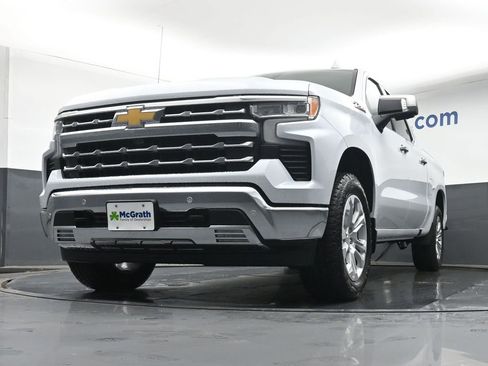 New 2026 Chevrolet Silverado 1500 LTZ w/ Z71 Off-Road Package AWD/4WD image 6