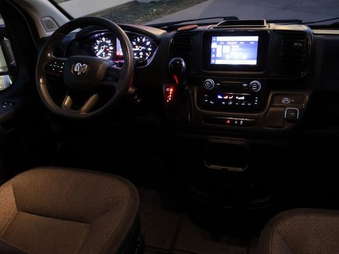 Used 2023 RAM ProMaster 2500 image 15