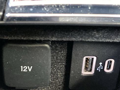 Used 2023 Lincoln Corsair FWD image 20