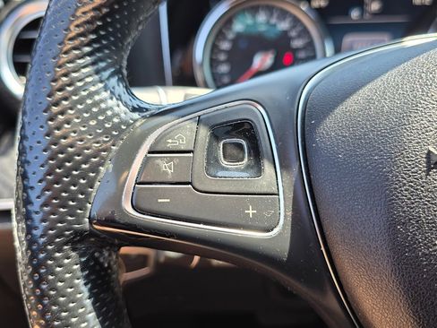 Used 2018 Mercedes-Benz E 300 image 21