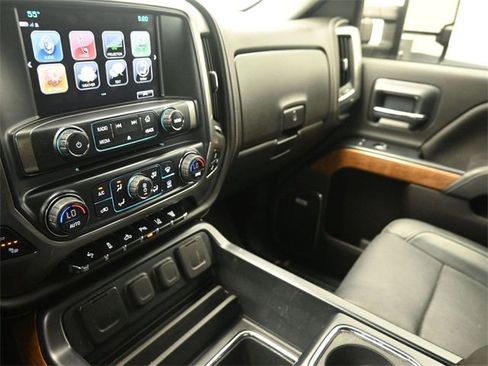 Used 2019 Chevrolet Silverado 2500 LTZ w/ Duramax Plus Package image 30