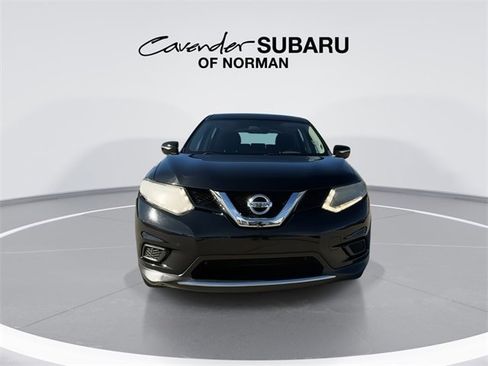 Used 2015 Nissan Rogue S image 3