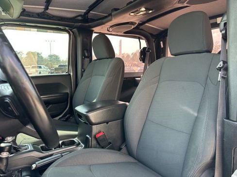 Used 2020 Jeep Wrangler Sport image 10