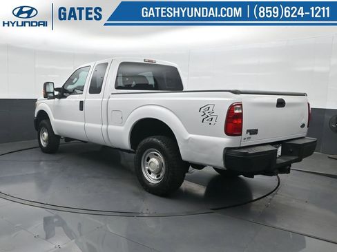 Used 2015 Ford F250 XL w/ Power Equipment Group AWD/4WD image 8