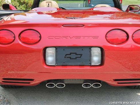 Used 2002 Chevrolet Corvette Convertible w/ Preferred Equipment Group2 RWD image 37