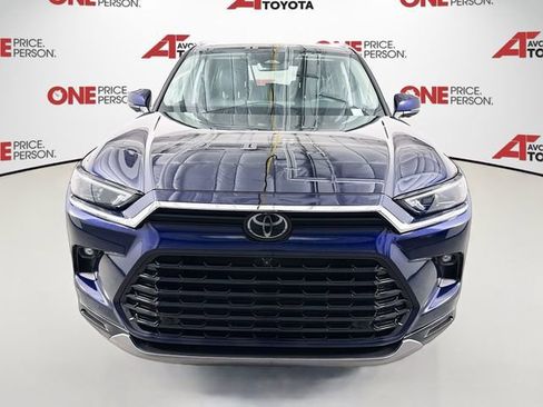 Certified 2025 Toyota Grand Highlander FWD image 2