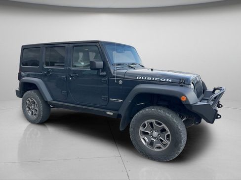 Used 2018 Jeep Wrangler Unlimited Rubicon w/ Cold Weather Group AWD/4WD image 8