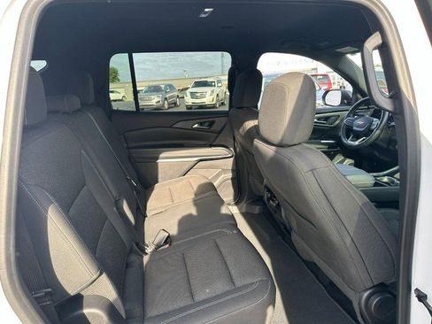 Used 2024 Chevrolet Traverse LS image 10