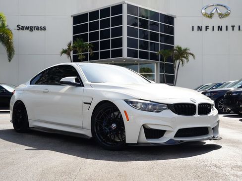 Used 2018 BMW M4 Coupe RWD image 1