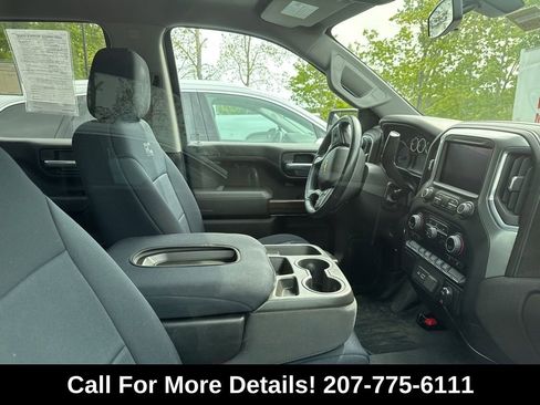 Used 2022 Chevrolet Silverado 1500 LT w/ Z71 Off-Road Package AWD/4WD image 3