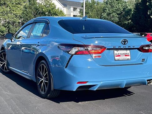 Used 2024 Toyota Camry SE AWD/4WD image 11