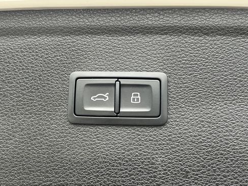 Used 2023 Audi Q5 2.0T Premium Plus AWD/4WD image 20