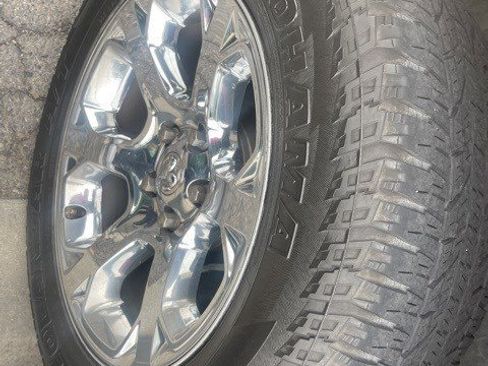 Used 2017 RAM 1500 Laramie image 13