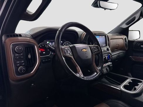 Used 2021 Chevrolet Silverado 1500 High Country w/ Technology Package image 10