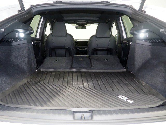Used 2024 Audi Q4 e-tron quattro Prestige Sportback AWD/4WD image 39