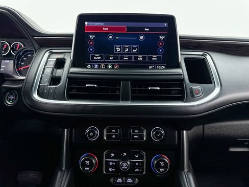 Used 2021 Chevrolet Suburban LS image 24