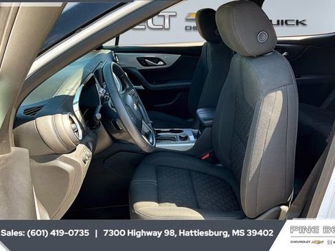 Used 2022 Chevrolet Blazer LT image 18