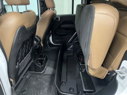 Used 2021 Jeep Gladiator Rubicon image 44