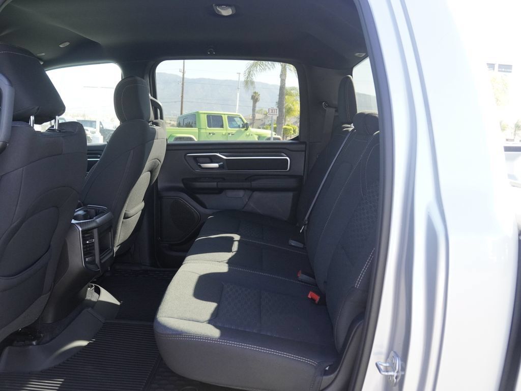 New 2026 RAM 1500 Big Horn w/ Sport Appearance Package AWD/4WD image 30