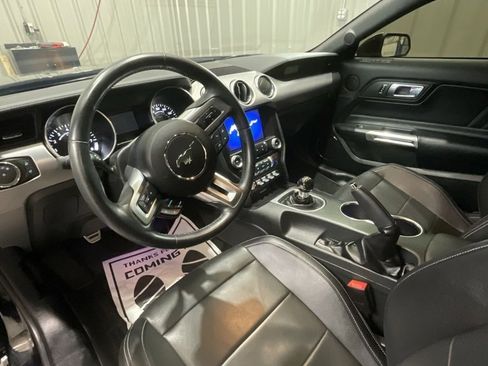 Used 2018 Ford Mustang GT Premium image 9
