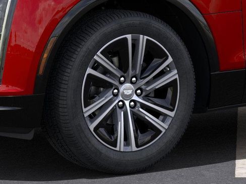 New 2025 Cadillac Lyriq Luxury image 9