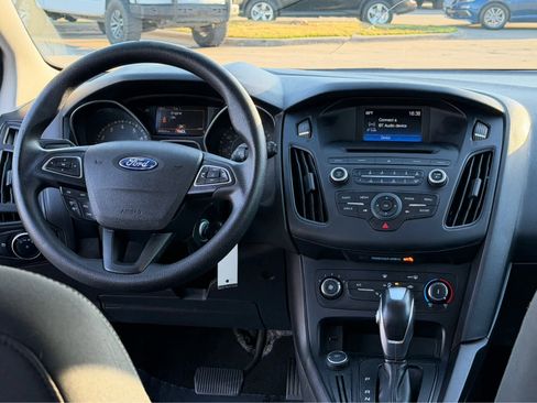 Used 2016 Ford Focus SE image 13