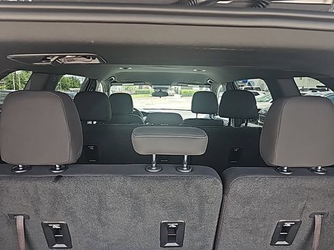 Certified 2025 GMC Acadia Elevation image 8