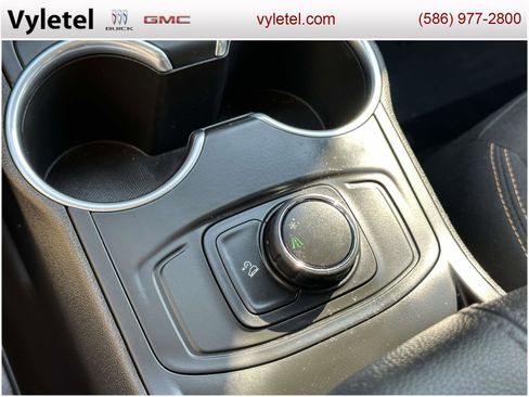 Used 2019 GMC Terrain SLE image 28