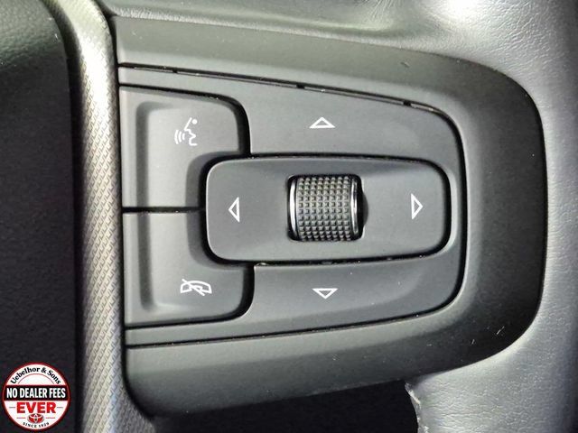 Used 2021 GMC Yukon XL Denali w/ Denali Premium Package AWD/4WD image 13