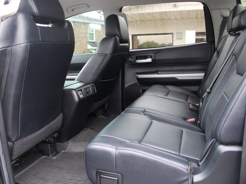 Used 2021 Toyota Tundra SR5 w/ SR5 Leather Package AWD/4WD image 19