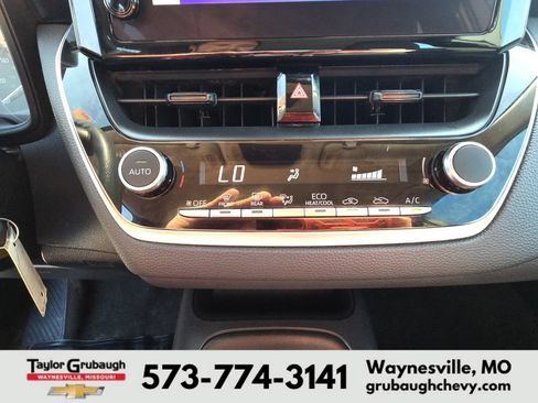 Used 2024 Toyota Corolla LE FWD image 23
